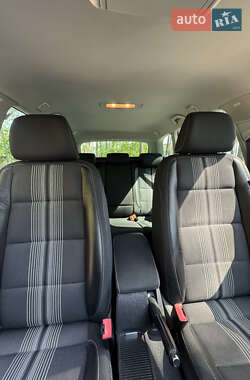 Універсал Volkswagen Golf 2012 в 
