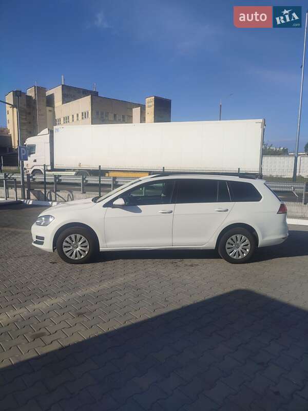 Універсал Volkswagen Golf 2013 в Києві