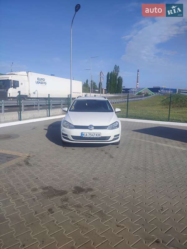 Універсал Volkswagen Golf 2013 в Києві