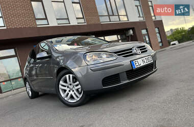 Хэтчбек Volkswagen Golf 2009 в 