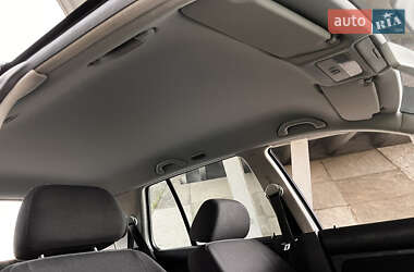 Хэтчбек Volkswagen Golf 2003 в 