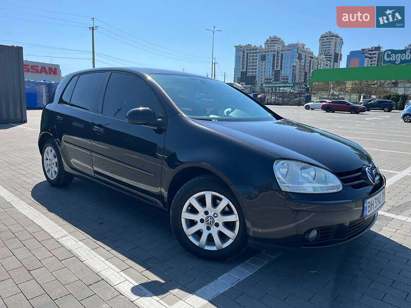 Volkswagen Golf 2004