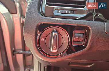 Универсал Volkswagen Golf 2014 в 