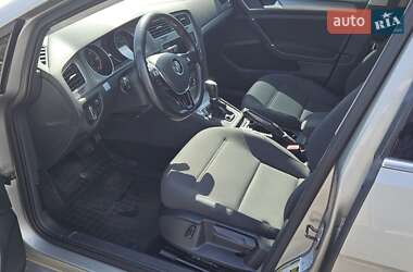 Універсал Volkswagen Golf 2015 в 
