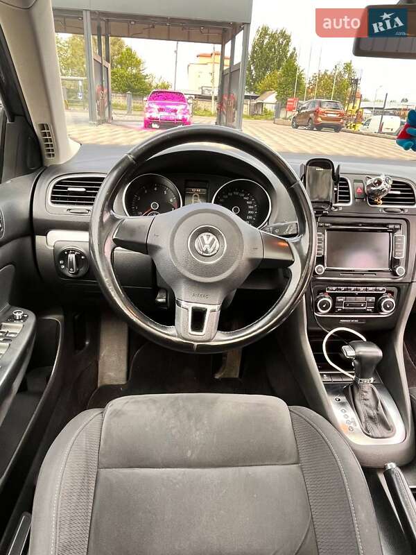 Універсал Volkswagen Golf 2010 в Львові