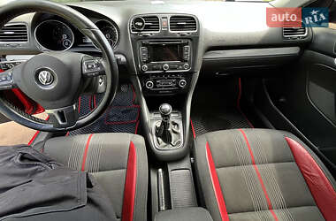 Універсал Volkswagen Golf 2012 в 