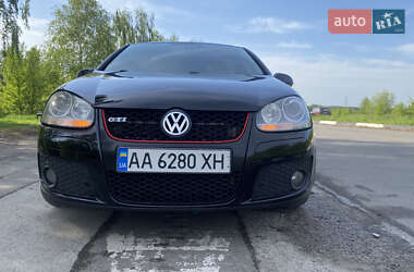 Хэтчбек Volkswagen Golf 2008 в 