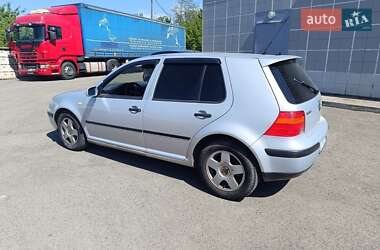 Хетчбек Volkswagen Golf 2000 в Кривому Розі