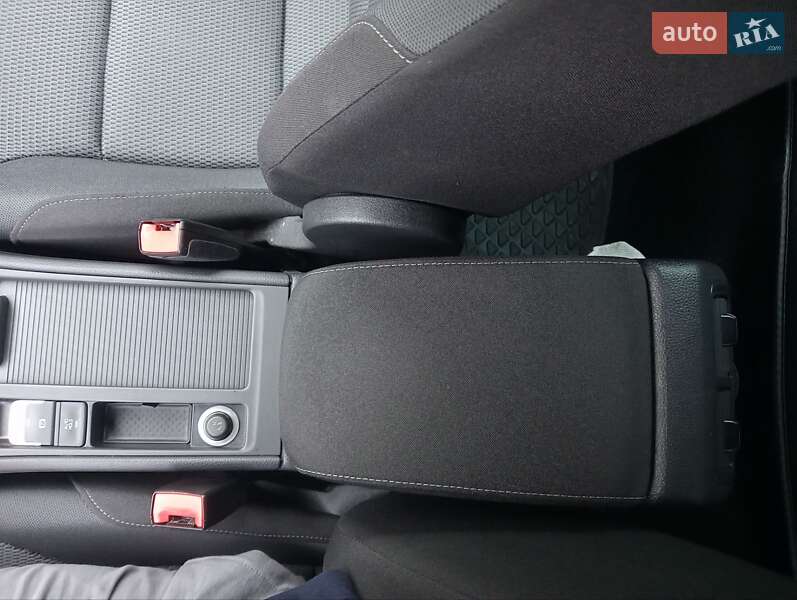 Універсал Volkswagen Golf 2013 в Львові