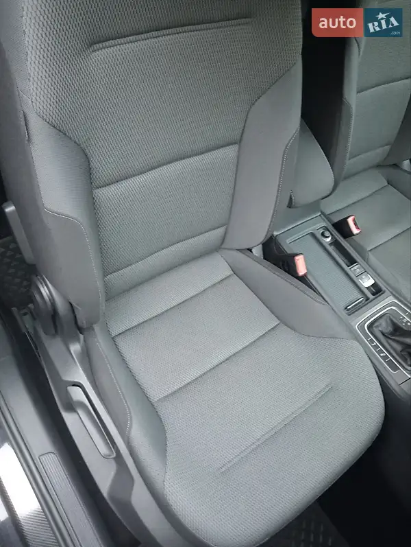 Volkswagen Golf 2013 VIN WVWZZZAUZEP525754 фото оголошення 28 з 81