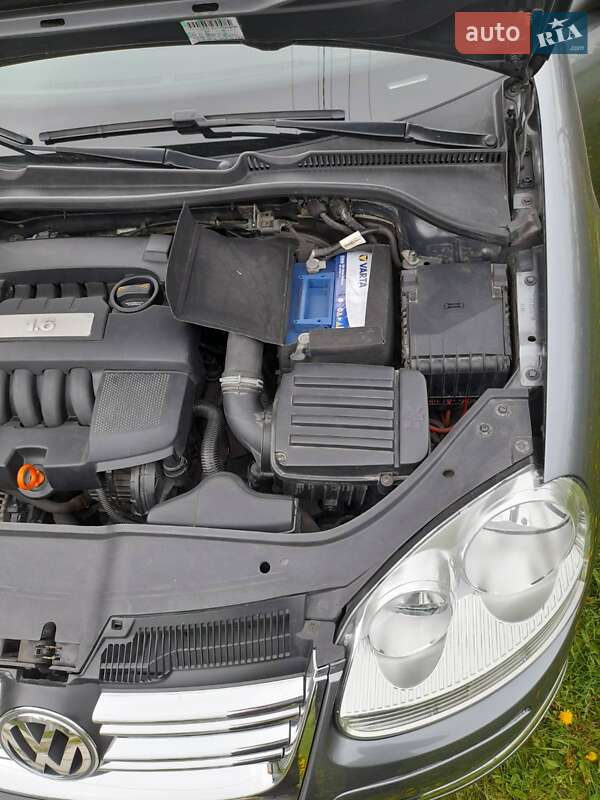 Універсал Volkswagen Golf 2009 в Києві