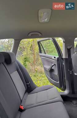 Универсал Volkswagen Golf 2009 в 