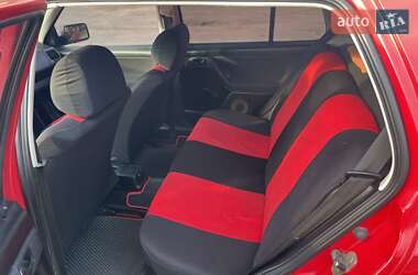 Хетчбек Volkswagen Golf 1994 в 