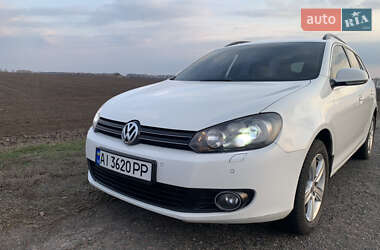 Универсал Volkswagen Golf 2011 в Бобровице