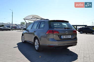Универсал Volkswagen Golf 2015 в 