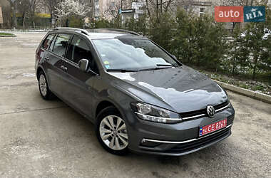 Універсал Volkswagen Golf 2019 в Івано-Франківську