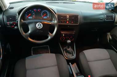 Универсал Volkswagen Golf 2000 в 