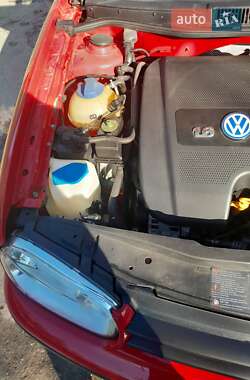 Универсал Volkswagen Golf 2002 в 