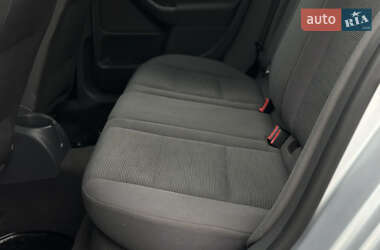 Хэтчбек Volkswagen Golf 2006 в 