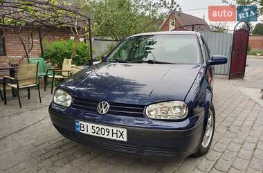 Хетчбек Volkswagen Golf 1998 в 