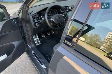 Универсал Volkswagen Golf 2017 в 
