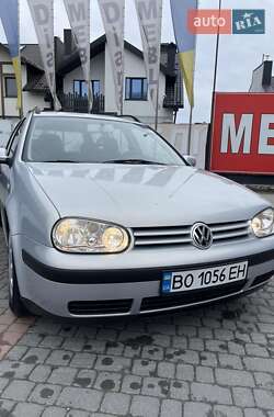Універсал Volkswagen Golf 2000 в 
