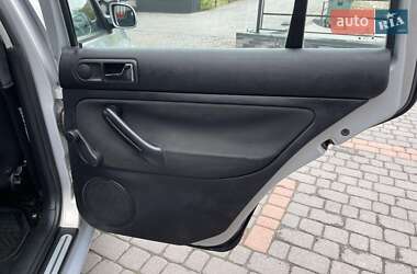 Універсал Volkswagen Golf 2000 в 