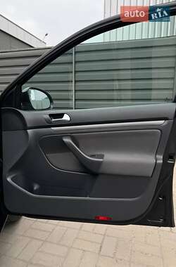 Універсал Volkswagen Golf 2008 в 