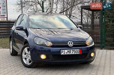 Хэтчбек Volkswagen Golf 2010 в 