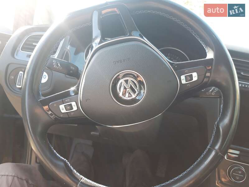 Хэтчбек Volkswagen Golf 2020 в Днепре