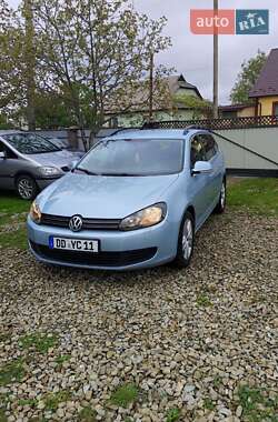 Универсал Volkswagen Golf 2010 в Надворной