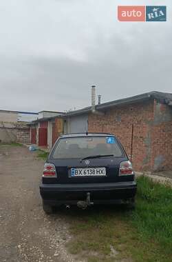 Хетчбек Volkswagen Golf 1995 в 