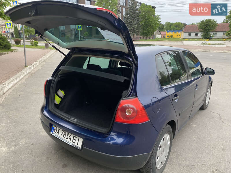 Хетчбек Volkswagen Golf 2006 в Славуті