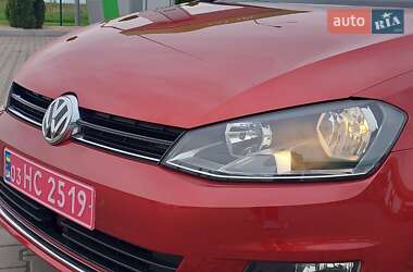 Хетчбек Volkswagen Golf 2015 в 