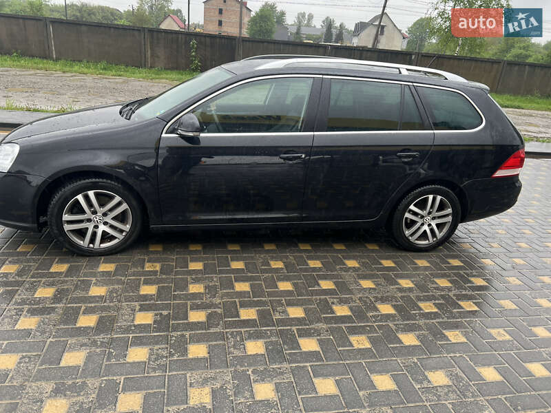 Универсал Volkswagen Golf 2008 в Коломые