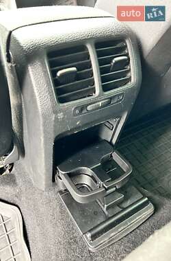 Універсал Volkswagen Golf 2012 в 