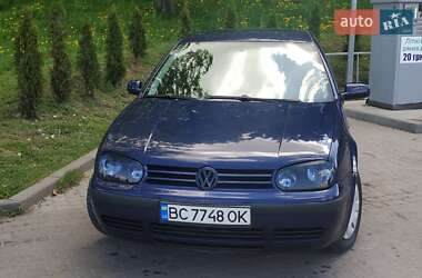 Хетчбек Volkswagen Golf 2003 в Львові