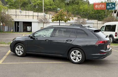Универсал Volkswagen Golf 2021 в 