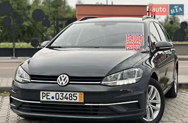 Універсал Volkswagen Golf 2020 в 