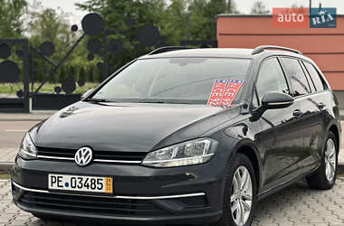 Універсал Volkswagen Golf 2020 в 