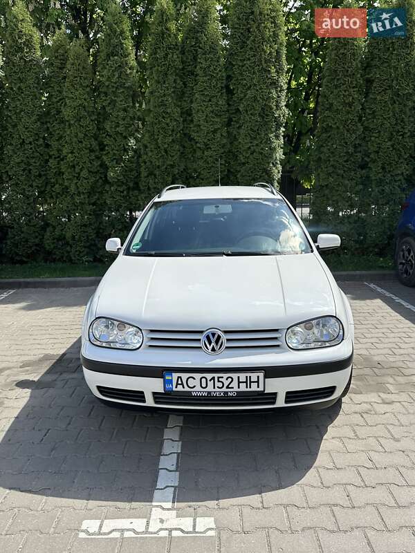 Volkswagen Golf 2003