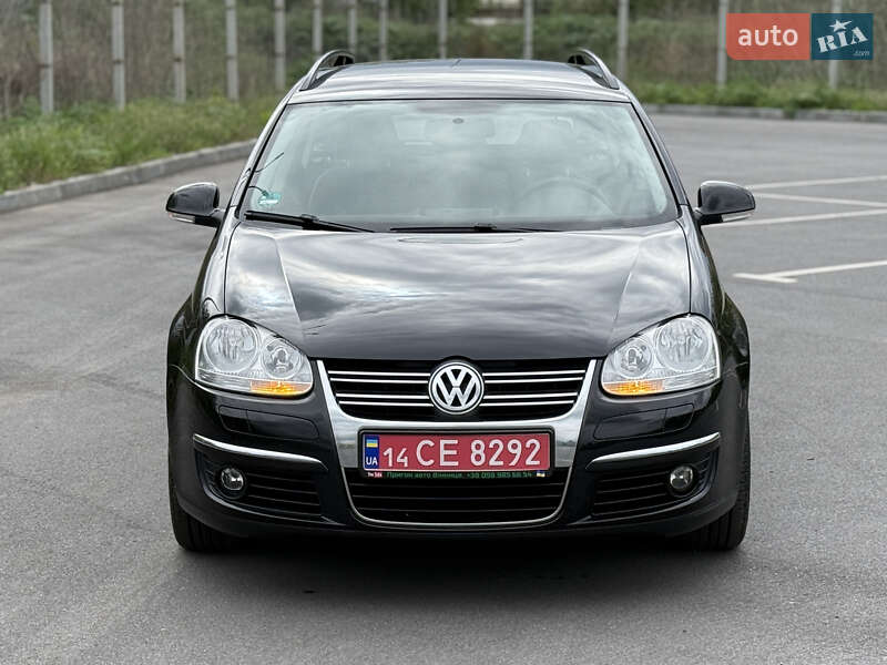 Універсал Volkswagen Golf 2009 в Вінниці