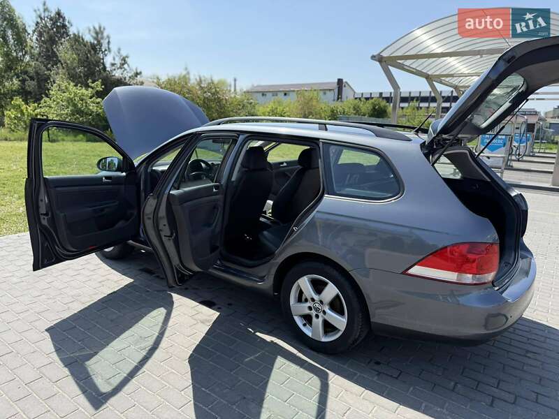 Універсал Volkswagen Golf 2007 в Луцьку