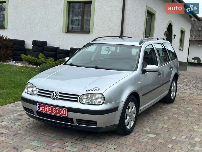 Универсал Volkswagen Golf 2003 в Бучаче