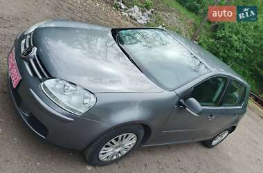 Хетчбек Volkswagen Golf 2007 в 