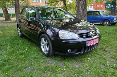 Хетчбек Volkswagen Golf 2006 в 