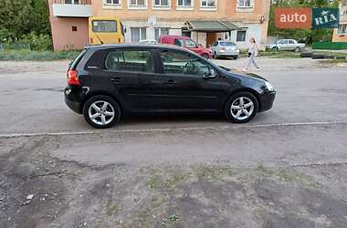Хетчбек Volkswagen Golf 2006 в 