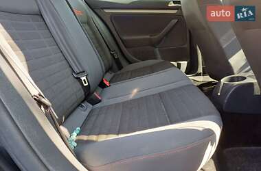 Хетчбек Volkswagen Golf 2006 в 