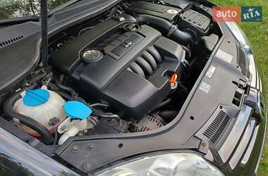 Хетчбек Volkswagen Golf 2006 в 