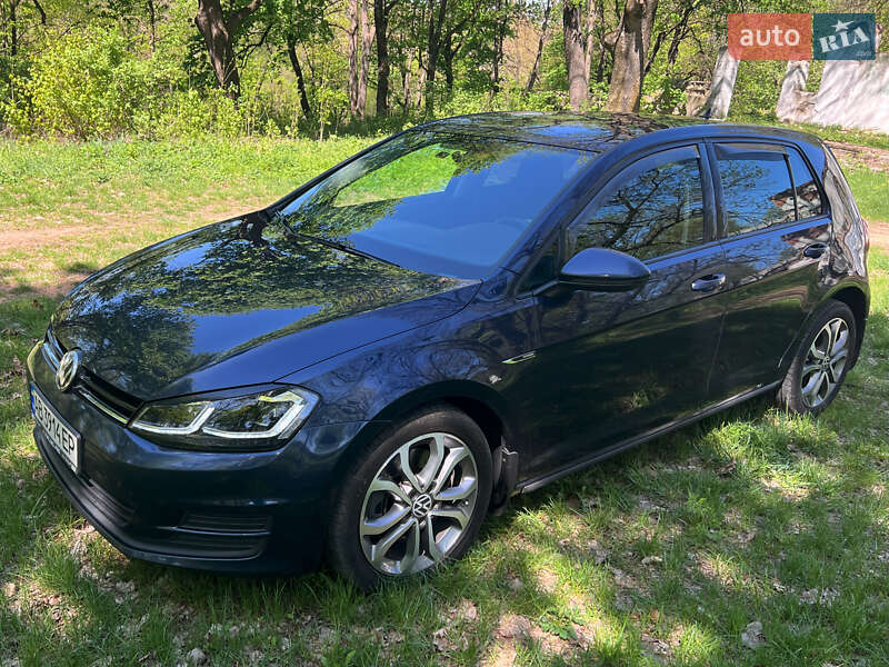 Хетчбек Volkswagen Golf 2013 в Мурованих Курилівцях